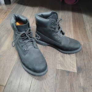 Timberland's Women | Black | Premium 6-inch waterproof boots
